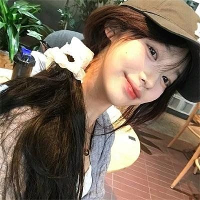 草裙春色
